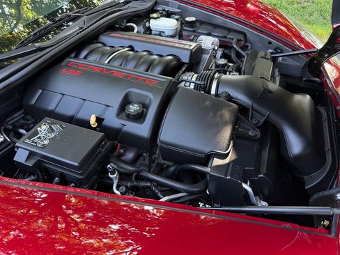 Used 2008 Chevrolet Corvette Coupe w/ Z51 Performance Package RWD image 67