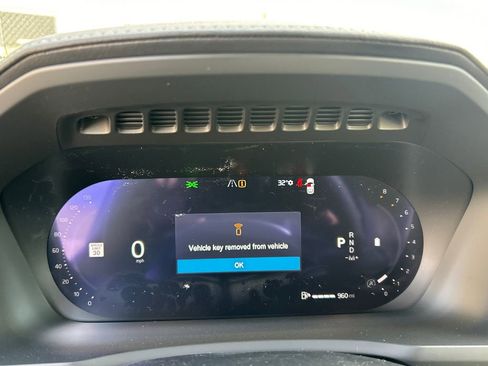 New 2026 Volvo XC90 B6 Plus w/ Protection Package Premier image 15