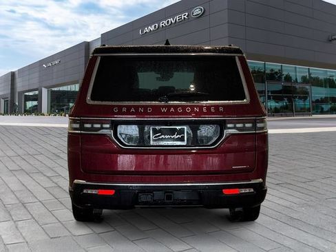Used 2024 Jeep Grand Wagoneer L Series III AWD/4WD image 5