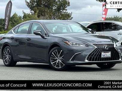 Certified 2025 Lexus ES 350 w/ Premium Package