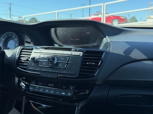 Used 2016 Honda Accord Sport image 18