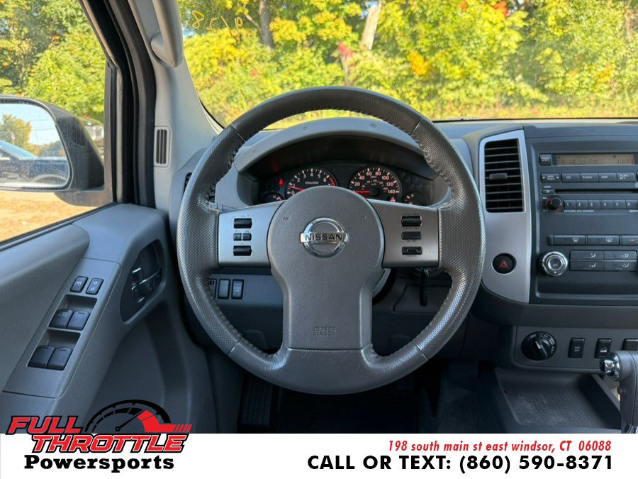 Used 2011 Nissan Frontier SV w/ SV Premium Utility Pkg AWD/4WD image 21
