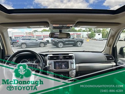 Used 2016 Toyota 4Runner SR5 Premium AWD/4WD image 9