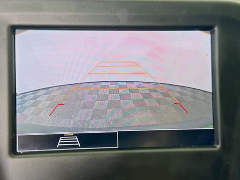 Used 2022 Chevrolet Equinox LT image 19