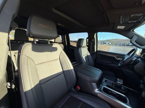 Certified 2023 Chevrolet Silverado 1500 High Country w/ High Country Premium Package AWD/4WD image 18