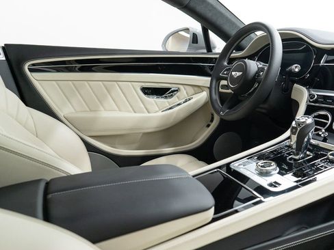 Used 2024 Bentley Continental GT AWD/4WD image 24
