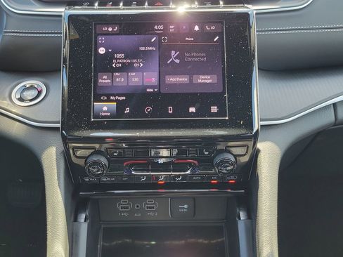 New 2024 Jeep Grand Cherokee L Altitude image 16