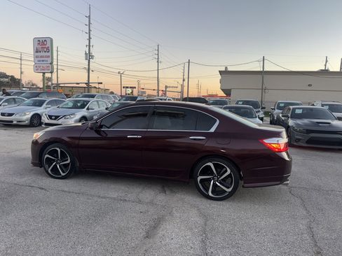 Used 2013 Honda Accord Touring image 17