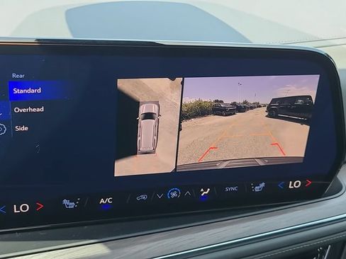 New 2026 Chevrolet Suburban LT w/ Comfort Package RWD image 33