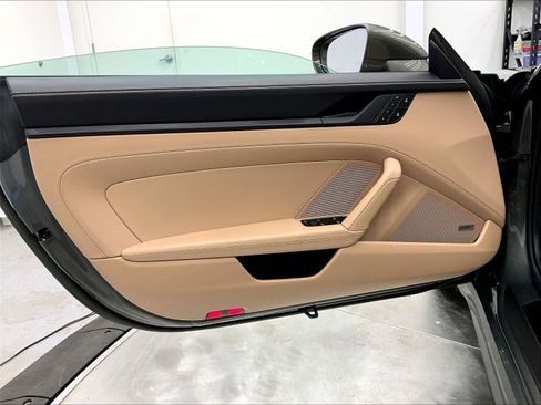 Certified 2023 Porsche 911 Targa 4 GTS AWD/4WD image 28