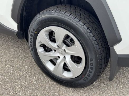 Used 2025 Toyota RAV4 LE image 9