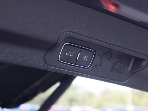 Used 2021 Ford Explorer XLT w/ Equipment Group 202A AWD/4WD image 27