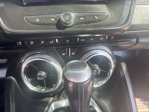 Used 2016 Chevrolet Camaro LT RWD image 22