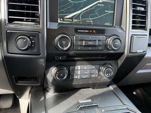 Used 2018 Ford F150 XLT w/ Equipment Group 302A Luxury image 21