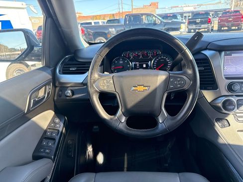 Used 2019 Chevrolet Suburban LT image 26