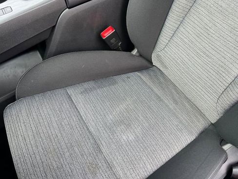 Used 2023 Nissan Rogue SV image 11