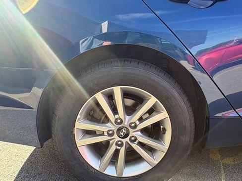 Used 2017 Hyundai Sonata SE FWD image 23
