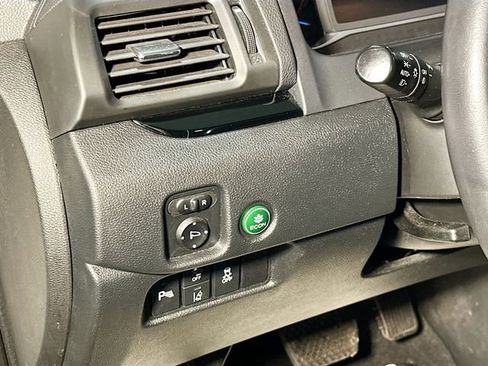 Used 2022 Honda Pilot Touring image 11