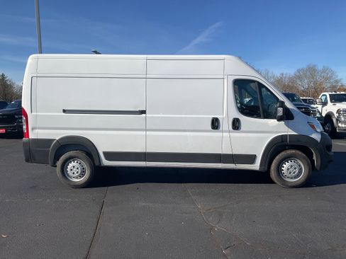 New 2026 RAM ProMaster 2500 w/ Cold Weather Group image 7