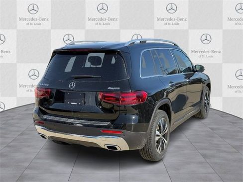 New 2025 Mercedes-Benz GLB 250 4MATIC image 3