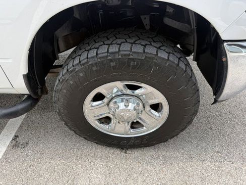 Used 2018 RAM 3500 Tradesman w/ Chrome Appearance Group AWD/4WD image 25