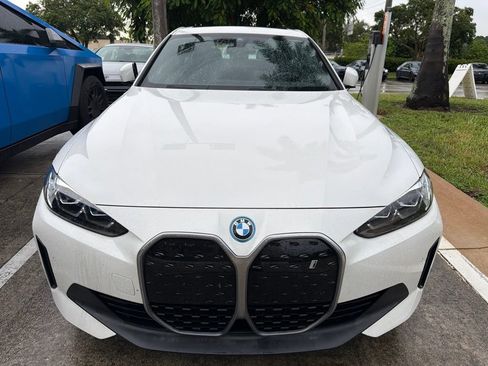 Certified 2024 BMW i4 eDrive35 RWD image 3