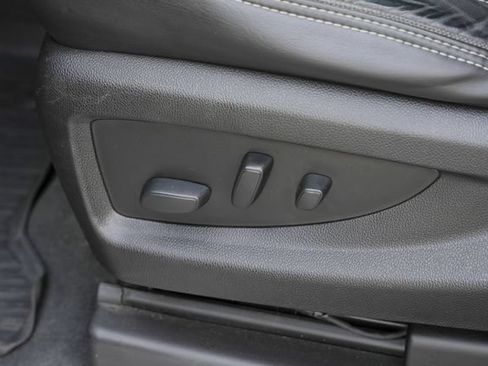 Used 2020 GMC Yukon Denali RWD image 17