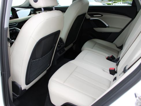 Certified 2025 Audi Q5 Premium w/ Convenience Package AWD/4WD image 23