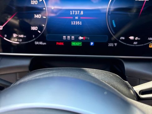 Used 2025 Mercedes-Benz GLC 350e 4MATIC image 10