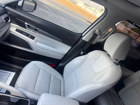 Used 2022 Kia Telluride EX w/ EX Premium Package FWD image 22
