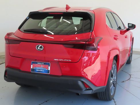 Used 2024 Lexus UX 250h AWD w/ Premium Package image 3
