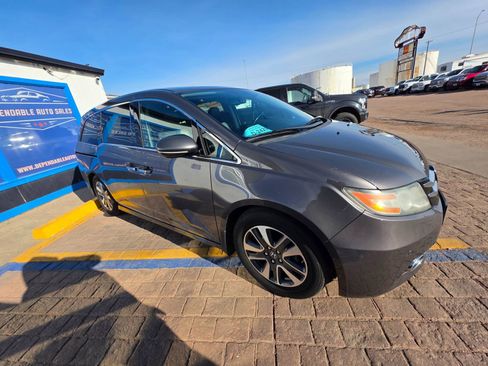 Used 2016 Honda Odyssey Touring Elite image 3