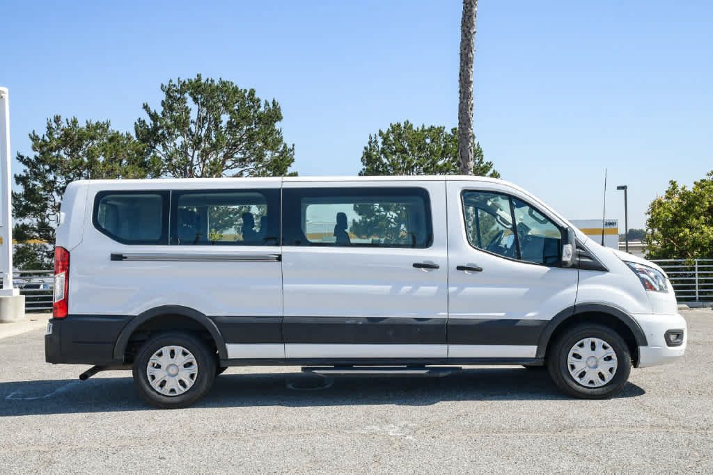 Used 2023 Ford Transit 350 XLT RWD image 11