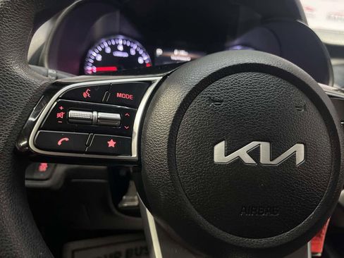 Used 2024 Kia Forte LXS image 12