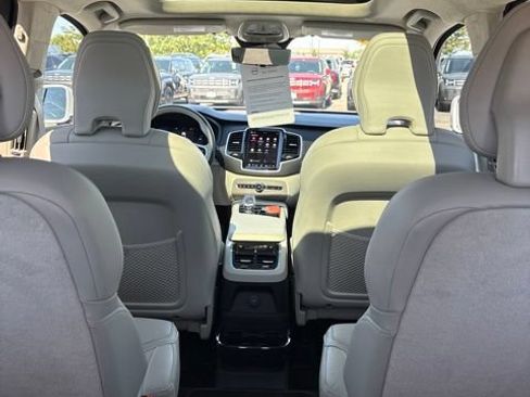Used 2024 Volvo XC90 T8 Ultimate w/ Lounge Package AWD/4WD image 31