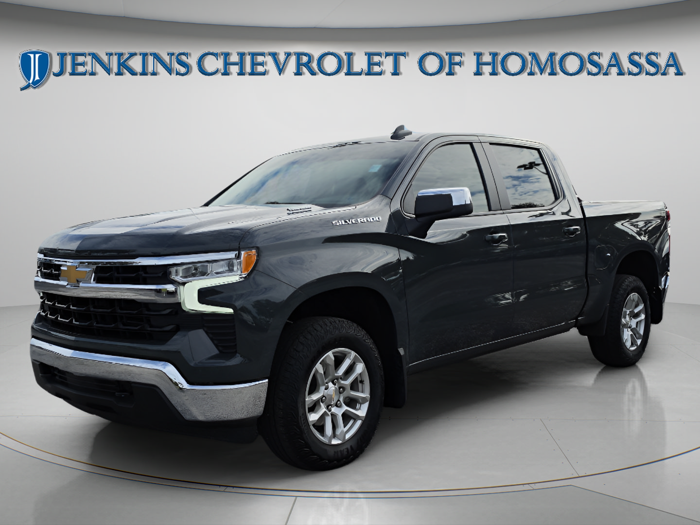 Used 2025 Chevrolet Silverado 1500 LT w/ Convenience Package II AWD/4WD image 10
