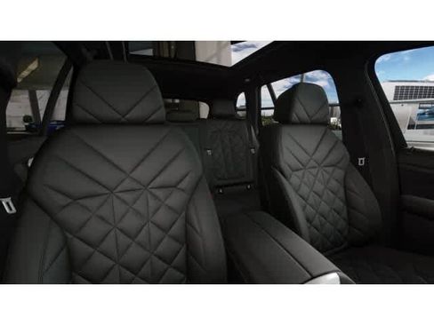 Used 2026 BMW X5 sDrive40i image 21