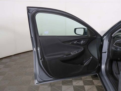 Used 2023 Chevrolet Malibu LT FWD image 18