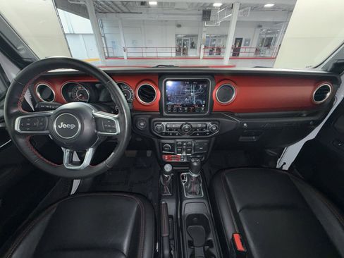 Used 2023 Jeep Wrangler Unlimited Rubicon w/ LED Lighting Group AWD/4WD image 23