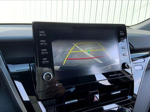 Used 2022 Toyota Camry XSE image 19