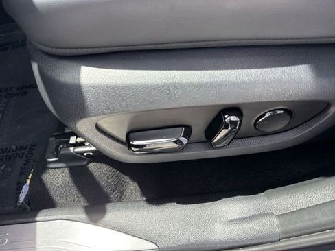 Used 2025 Lexus NX 250 FWD w/ Accessory Package (Z2) image 12