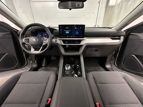 New 2026 Ford Explorer Active image 19