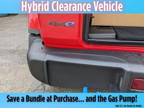 New 2023 Jeep Wrangler Unlimited Rubicon 4xe image 29