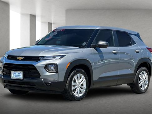 Used 2023 Chevrolet TrailBlazer LS FWD image 8