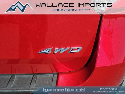 Used 2023 Ford Explorer XLT image 6