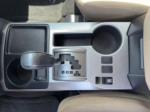 Used 2015 Toyota 4Runner SR5 image 26