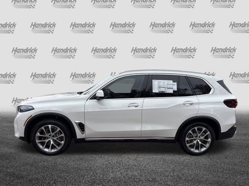New 2026 BMW X5 sDrive40i image 6