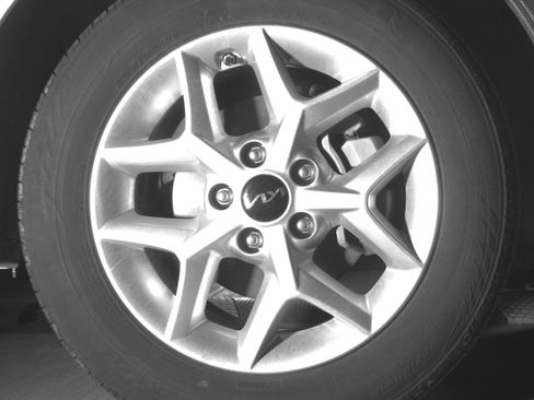 Used 2025 Kia Soul LX w/ LX Technology Package image 13