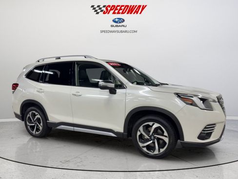 Certified 2023 Subaru Forester Touring w/ Popular Package #2 AWD/4WD image 3