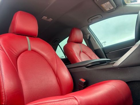 Used 2023 Toyota Camry SE w/ Convenience Package image 24